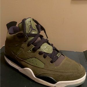 Jordan son of low (men)